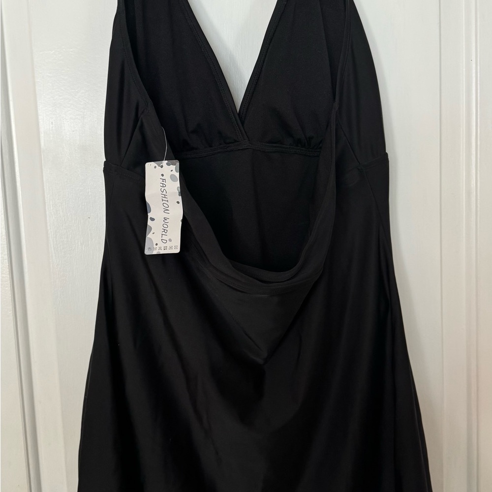 Brand New Fashion World Women’s Black One-Piece Swimsuit  Size 2XL
